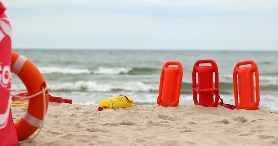 Dobre wiadomości dla plażowiczów. Można już korzystać z dwóch kąpielisk nad jeziorem Trzesiecko w Szczecinku (woj. zachodniopomorskie). Sanepid odwołał zakaz wchodzenia do wody na plaży miejskiej przy ul. Mickiewicza oraz na Mysiej Wyspie. 
