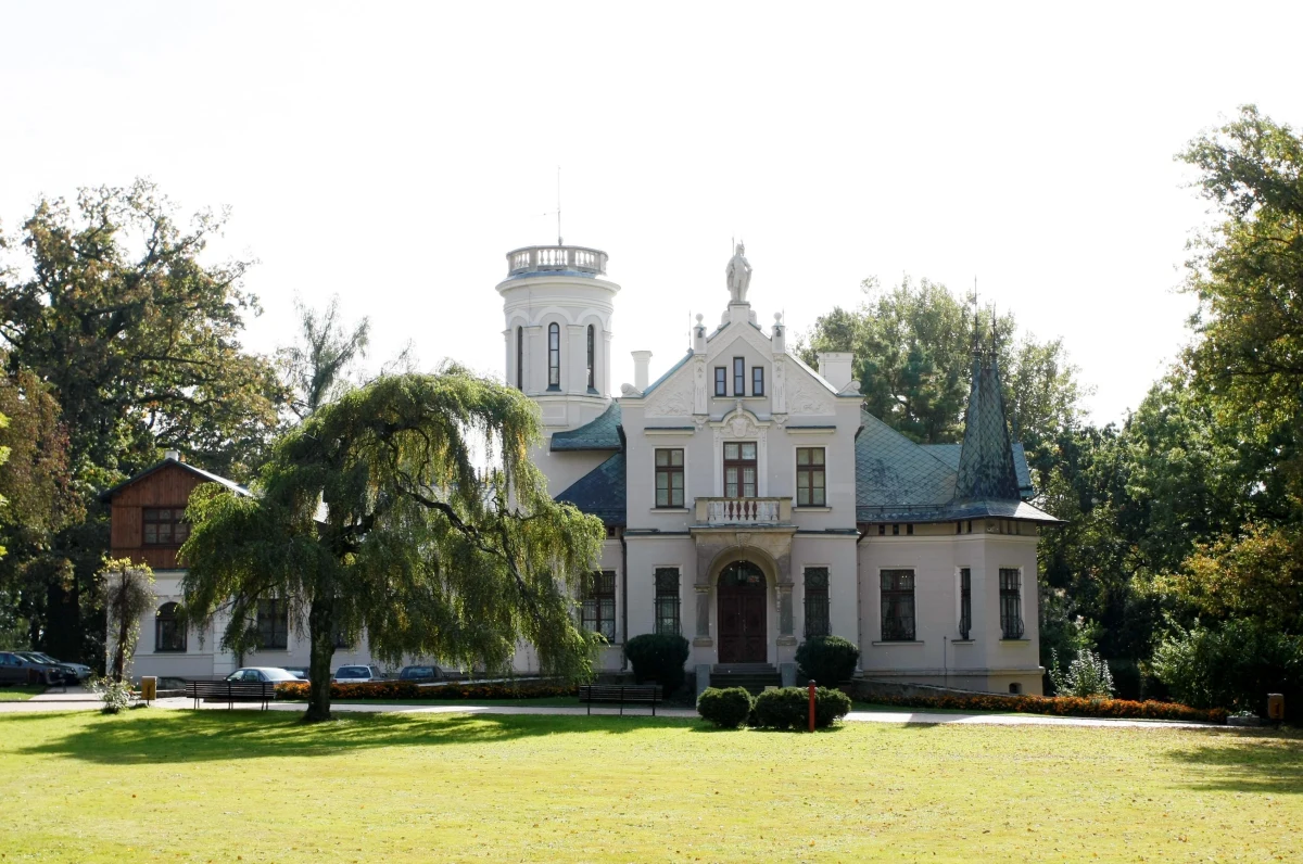 Do końca października będzie zamknięty Pałacyk Henryka Sienkiewicza w Oblęgorku (Świętokrzyskie). Właśnie rozpoczął się remont obiektu. Jego koszt szacuje się na ponad 1 mln zł.