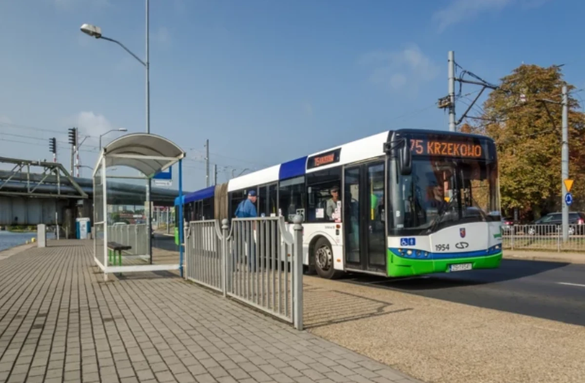 Kilkanaście przystanków tramwajowych i autobusowych otrzyma nowe nazwy. Wszystko w związku z wprowadzeniem Szczecińskiego Biletu Metropolitalnego - przekazał Zarząd Dróg i Transportu Miejskiego.