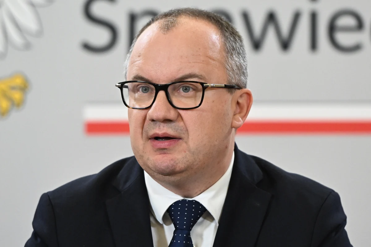 Po zgodzie sądu na areszt tymczasowy prokuratura będzie pracowała nad wydaniem listu gończego za byłym szefem RARS Michałem K. Jak rozumiem, sprawa jest wielkiej wagi i prokuratura będzie działała jak najszybciej - powiedział szef MS, prokurator generalny Adam Bodnar.