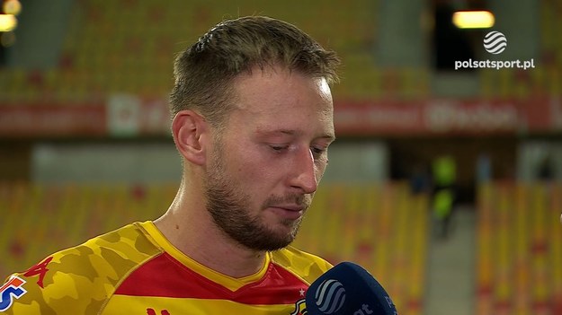 Jagiellonia Białystok przegrała u siebie z Ajaksem Amsterdam 1:4 w pierwszym meczu 4. rundy eliminacji Ligi Europy. - Jest 1:4, ale w rewanżu nie wykluczamy żadnego scenariusza - powiedział Jarosław Kubicki, piłkarz Jagiellonii.

Pełne mecze Ligi Europy obejrzeć można w kanałach sportowych Polsatu.


