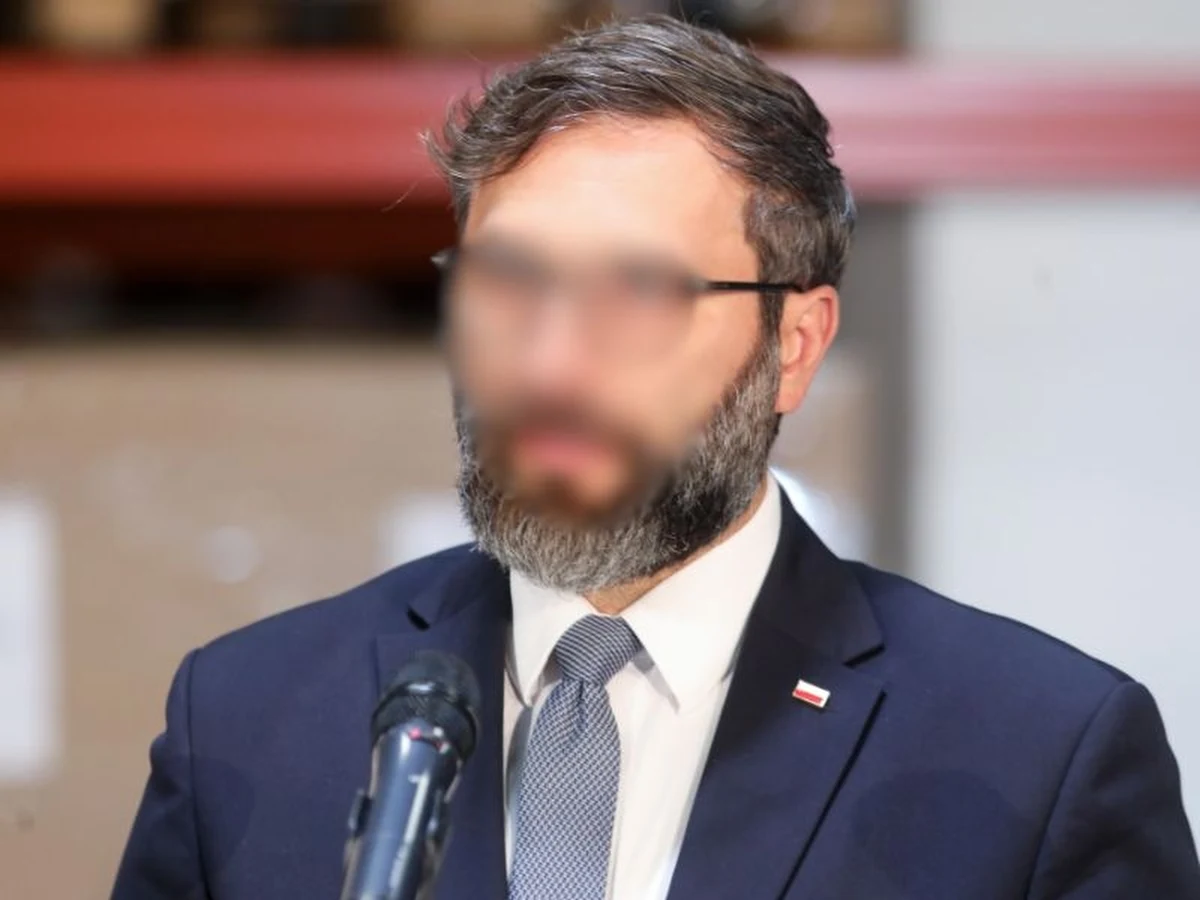 Adwokat byłego szefa Rządowej Agencji Rezerw Strategicznych Michała K. zapowiedział podjęcie starań o wydanie jego klientowi listu żelaznego. Poinformował o tym mec. Luka Szaranowicz, reprezentujący Michała K., wobec którego sąd wydał wczoraj postanowienie o tymczasowym aresztowaniu. Prokuratura zamierza ścigać Michała K. listami gończymi. 