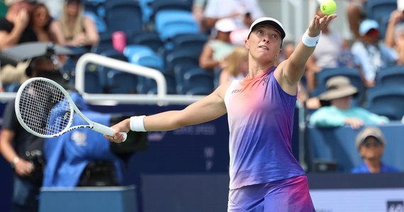 W poniedziałek ok. godziny 19 czasu polskiego swoje mecze w pierwszej rundzie US Open rozegrają Magdalena Fręch i Maks Kaśnikowski. Ok. 22 na kort wyjdzie Magda Linette, a we wtorek o 18 liderka światowego rankingu tenisistek Iga Świątek.