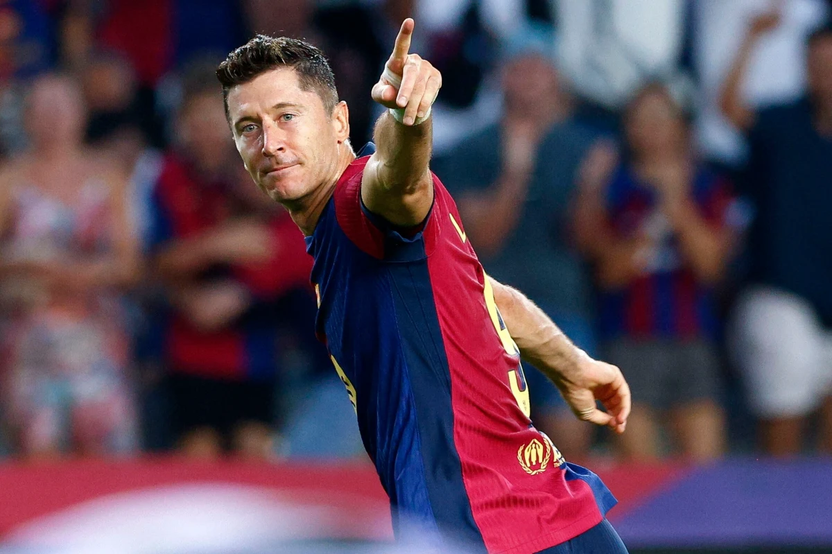 Robert Lewandowski zdobył trzeciego gola w nowym sezonie piłkarskiej ekstraklasy Hiszpanii. Jego Barcelona w 2. kolejce pokonała u siebie 2:1 Athletic Bilbao. To 45. trafienie polskiego napastnika w rozgrywkach La Liga. Klub z Katalonii wspólnie z Celtą Vigo przewodzi w tabeli z 6 punktami.