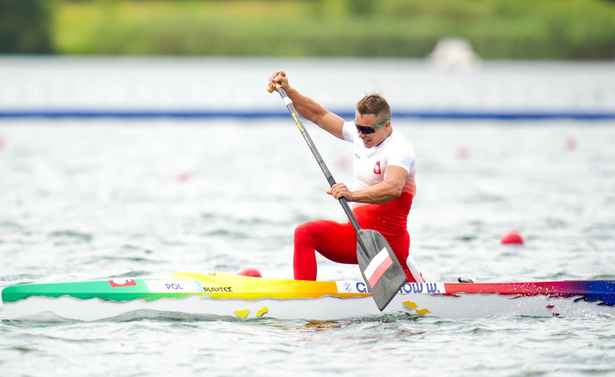 ​Trzy medale mistrzostw świata w kajakarskich konkurencjach nieolimpijskich zdobyli polscy reprezentanci w uzbeckiej Samarkandzie. Złote krążki wywalczyli kanadyjkarze - Oleksii Koliadych triumfował w jedynce na 200 m, a Wiktor Głazunow wygrał w C1 5000 m.
