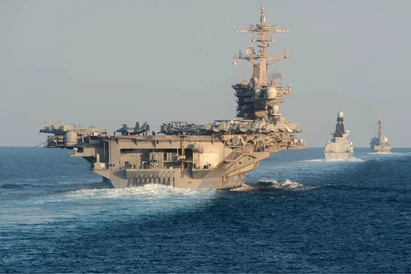 USA straszy Iran okrętami. USS Abraham Lincoln wywiera presję