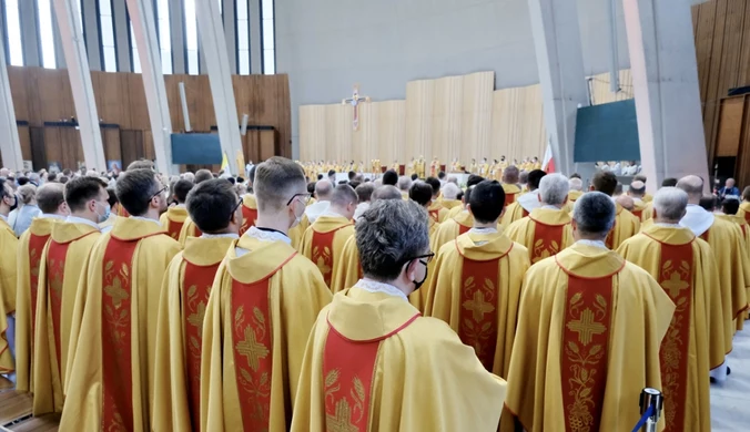 Obowiązki księdza. Jakie zadania ma duchowny po przyjęciu święceń? 