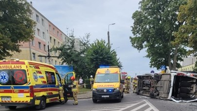 Zderzenie autobusu wycieczkowego i osobówki w Lubrańcu. Kilkunastu rannych