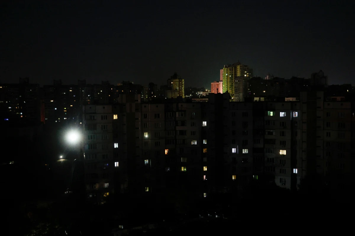 Kolejny atak rakietowy rosyjskiego lotnictwa na Ukrainę. Polskie Dowództwo Operacyjne Rodzajów Sił Zbrojnych (DORSZ) przekazało rano, że wszczęto wszystkie niezbędne procedury, mające na celu zapewnienie bezpieczeństwa polskiej przestrzeni powietrznej. Poderwane zostały polskie i sojusznicze samoloty wojskowe. Po godz. 7 polskie i sojusznicze myśliwce wróciły do baz.