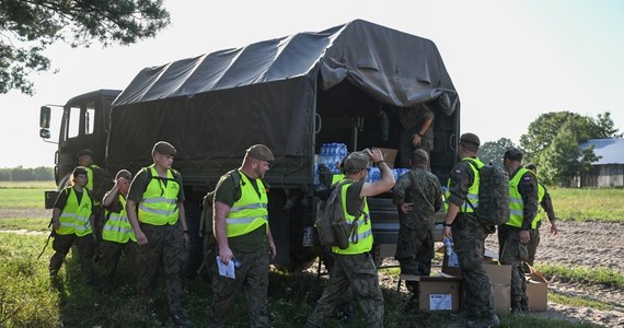 Ponad stu żołnierzy Wojsk Obrony Terytorialnej szukało we wtorek na Lubelszczyźnie rosyjskiego obiektu powietrznego, który w poniedziałek rano wleciał na terytorium Polski i zniknął z radarów. Niestety, akcja nie przyniosła skutku. Działania mają być kontynuowane w środę.