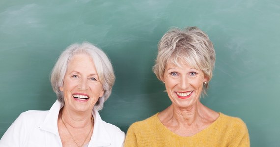 Praca w opiece w Niemczech od lat cieszy się dużym zainteresowaniem wśród Polaków. Ze względu na starzejące się społeczeństwo niemieckie, zapotrzebowanie na opiekunów osób starszych i niepełnosprawnych stale rośnie. W odpowiedzi na te potrzeby, liczne agencje pracy oferują specjalnie skonstruowane oferty pracy dla opiekunek z Polski.