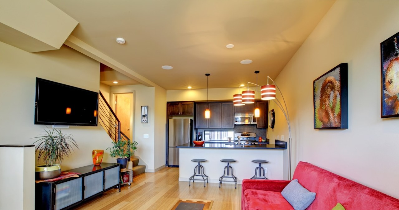 Alternatywa dla Booking i Airbnb. Turyści znaleźli sposób na tani nocleg