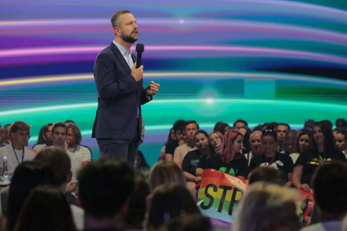 "Gdzie aborcja?" - takimi okrzykami uczestnicy Campusu Polska Przyszłości powitali na scenie lidera PSL Władysława Kosiniaka-Kamysza. W pewnym momencie słychać było też gwizdy.