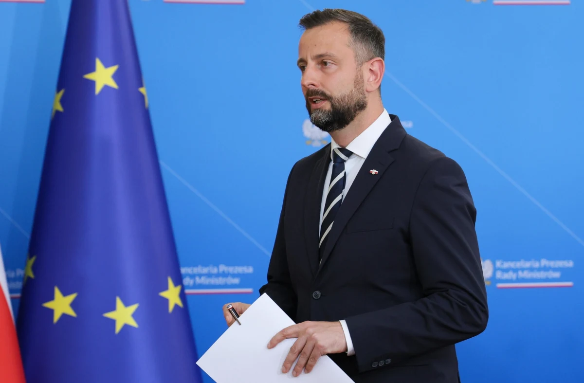 "Nie dziwię się prezydentowi Ukrainy Wołodymyrowi Zełenskiemu, że apeluje o większą pomoc, bo taka jest jego rola. Ale naszą rolą jest podejmować decyzje zgodne z interesem państwa polskiego. I takie dzisiaj podejmujemy" - powiedział wicepremier, szef MON, Władysław Kosiniak-Kamysz. Jak dodał, dzisiaj wszystkie rzeczy, które mogliśmy przekazać na rzecz Ukrainy, przekazaliśmy.