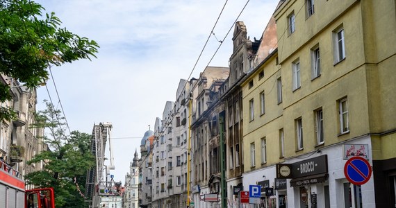 Czternaście osób musiało opuścić budynek przy ulicy Kraszewskiego 13 w Poznaniu. To kamienica znajdująca się naprzeciwko tej, która spłonęła w nocy z soboty na niedzielę.