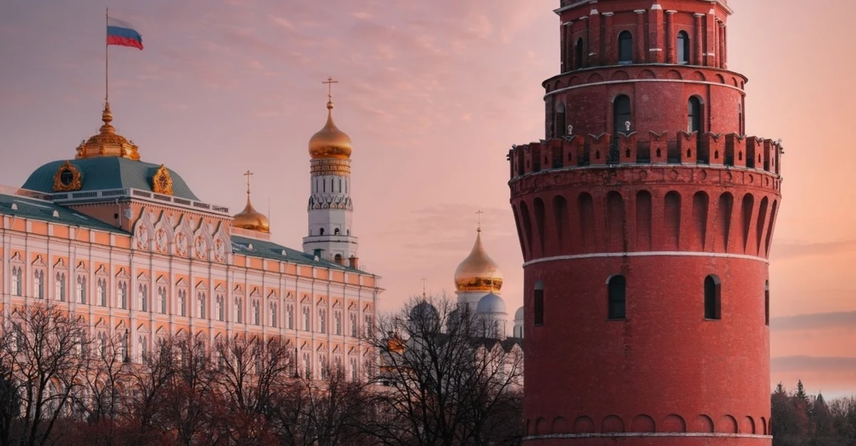 "Rozpowszechnianie fałszywych informacji" i "rusofobiczny przekaz" - tak rosyjski MSZ uzasadnił nałożenie indywidualnych sankcji na 92 obywateli Stanów Zjednoczonych, w tym dziennikarzy. Jak ogłosiła Moskwa w swoim komunikacie, "wjazd do Rosji jest trwale zamknięty" dla tych osób.