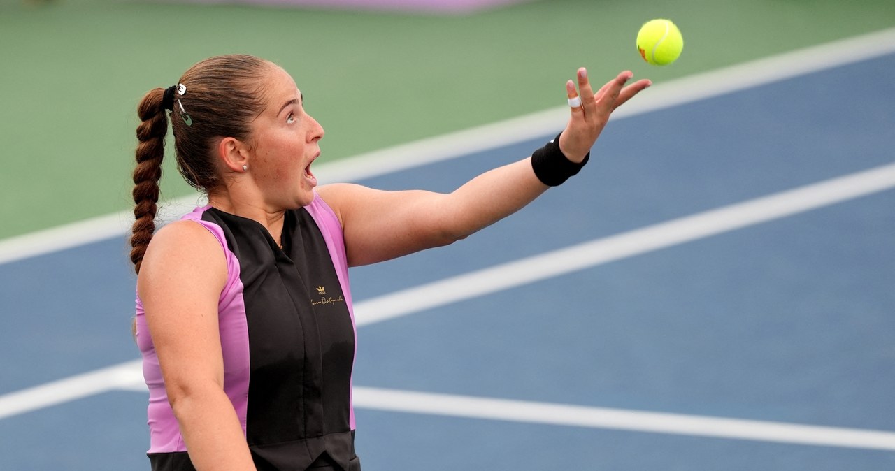 tenis ziemny, wyniki żywo, Radwańska, Domachowska, ATP, WTA, Wimbledon, US Open, Australian Open, French Open Ależ wpadka rywalki Igi Świątek na US Open. Boli od samego patrzenia