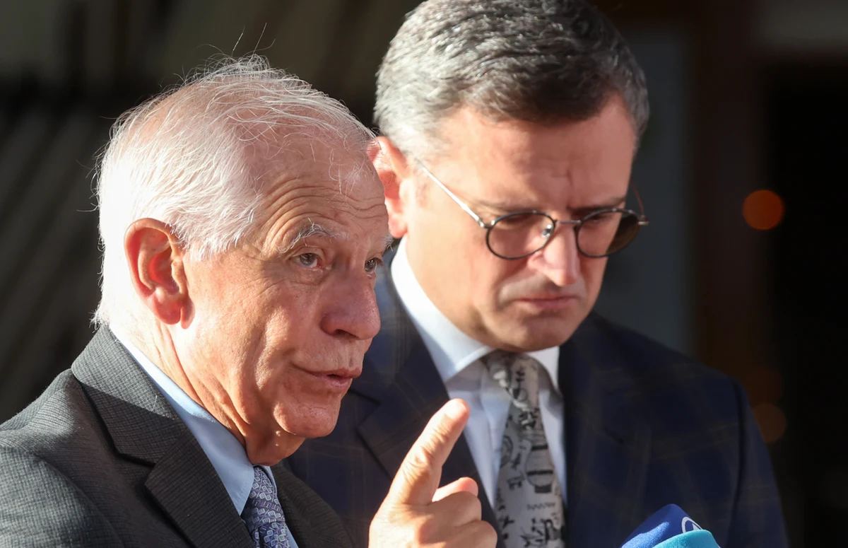 Szef unijnej dyplomacji Josep Borrell zapowiedział w czwartek poszukiwania sposobu na obejście węgierskiego weta w sprawie przekazania Ukrainie 6 mld euro. Szef MSZ Ukrainy Dmytro Kułeba chce z kolei rozmawiać ze swoją odpowiedniczką z Berlina o potencjalnym ograniczeniu pomocy przez Niemcy.