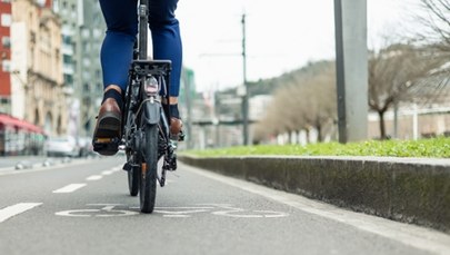 Nocna przygoda pijanego rowerzysty. Skończyło się gigantycznym mandatem