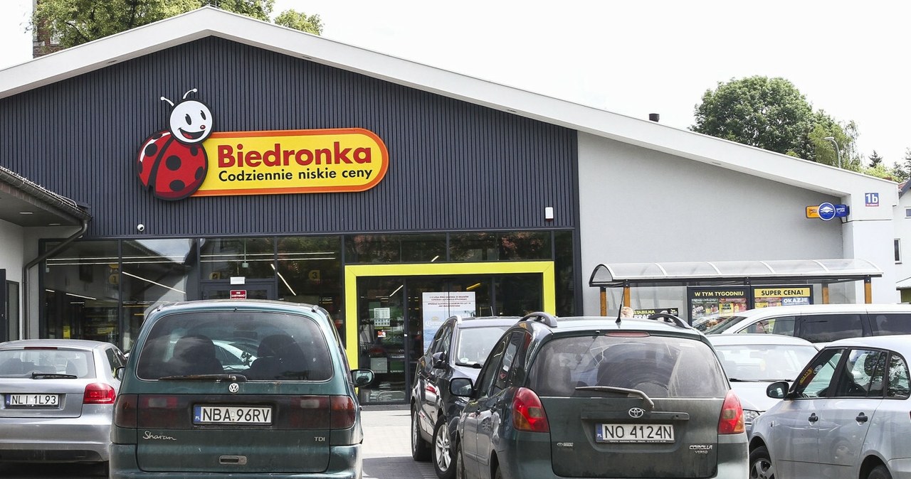wiadomości,aktualności,Interia Rewolucja na parkingach Biedronki. Kierowcy zapłacą nawet 3,5 tys. zł