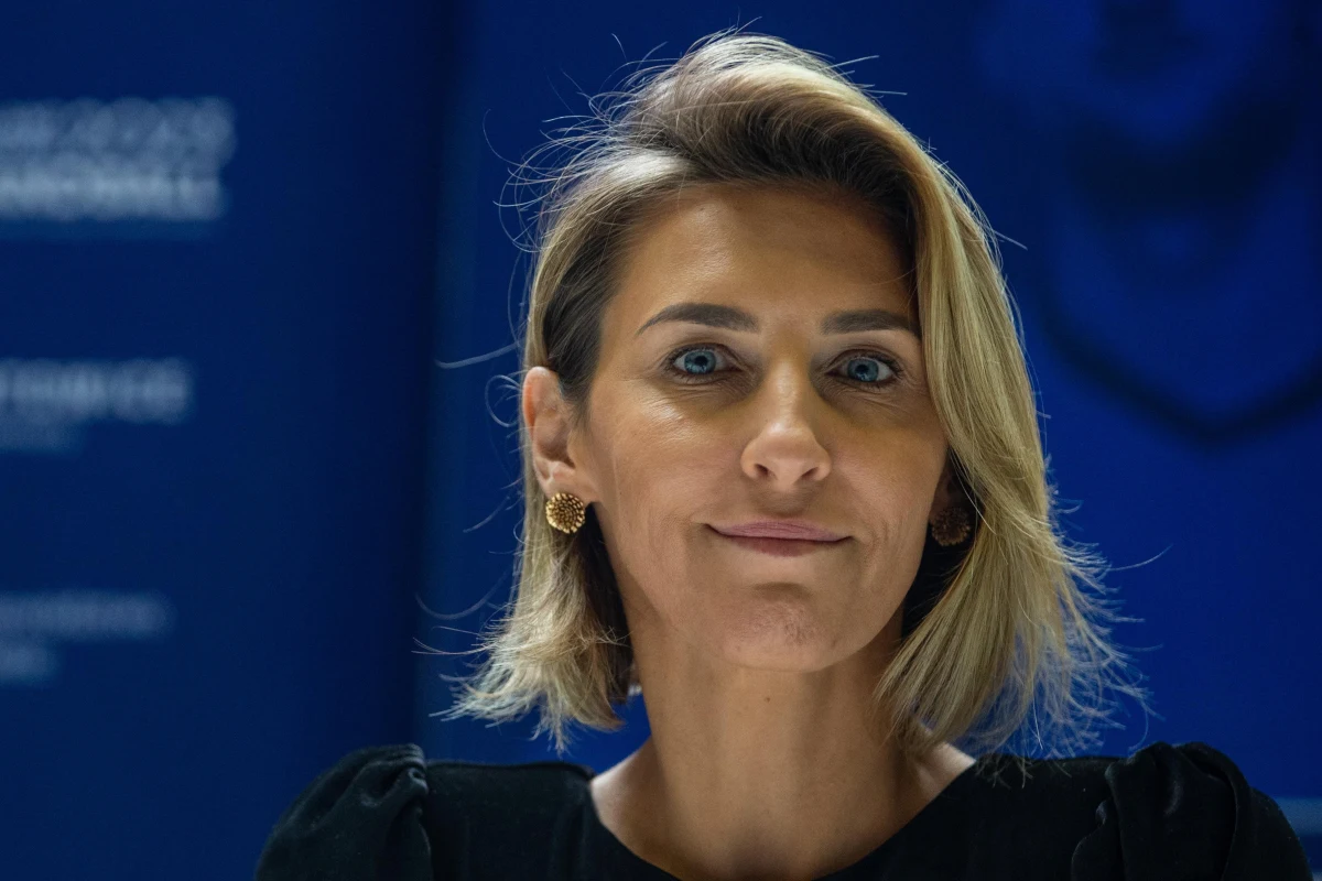 "Wahadełko przechyla się na stronę Orlen Wisły Płock" - obrazowo prognozuje tegoroczną rywalizację w Orlen Superlidze była reprezentantka Polski, obecnie komentatorka, Iwona Niedźwiedź. Polska piłka ręczna od lat stoi rywalizacją kielecko-płocką. Od sezonu 2007/08 drużyny z obu miast, pod zmieniającymi się nazwami, zdominowały krajowe rozgrywki. Tak się jednak złożyło, że w tych 17 sezonach ligę tylko trzykrotnie wygrywała Orlen Wisła Płock, w tym kilka miesięcy temu. Pora na trwałą zmianę na szczycie?