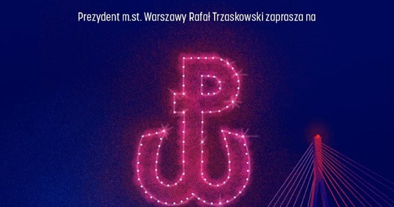 Wyjątkowy pokaz dronów upamiętni Powstanie Warszawskie. W dzisiejszym widowisku weźmie udział ponad 600 latających, świetlnych maszyn, które w synchronicznym roju uformują na niebie kilkanaście różnych figur.