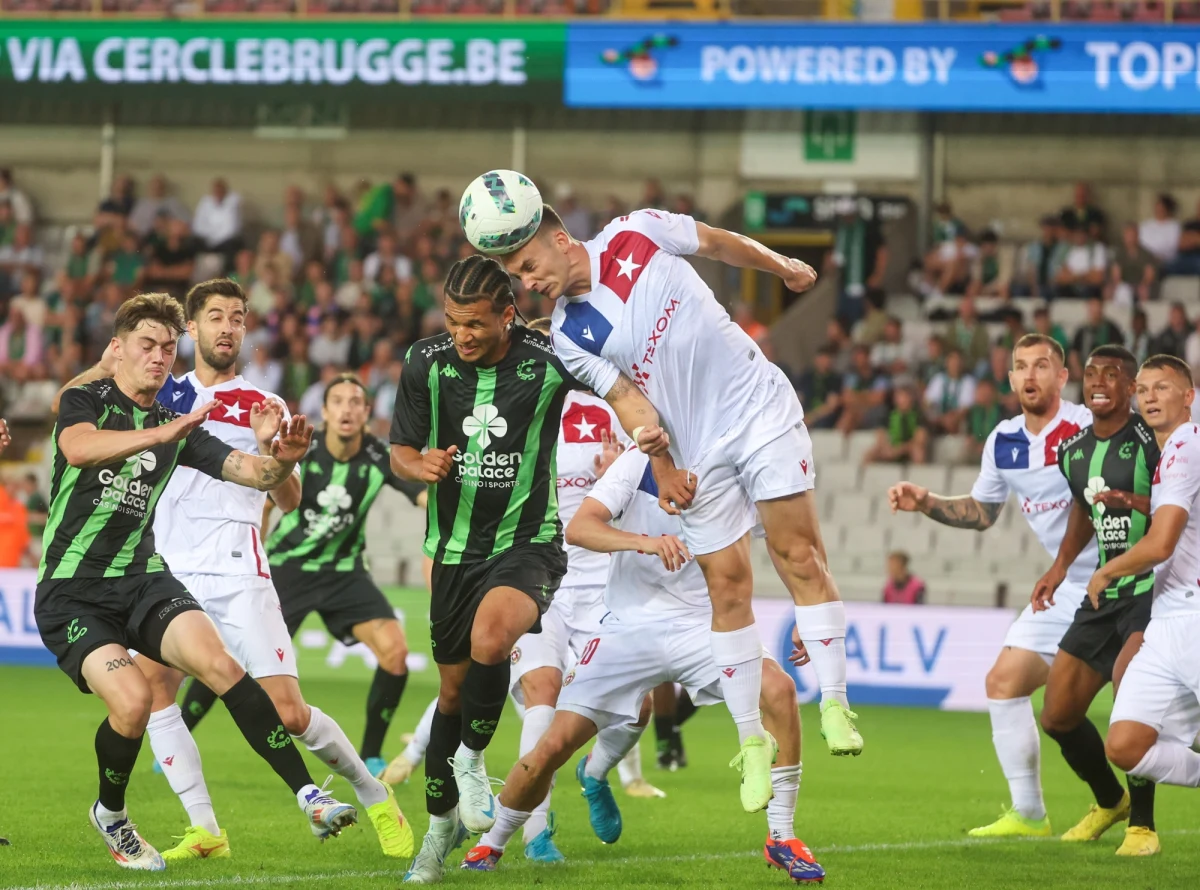 Piłkarze Wisły wygrali 4:1 (2:0) wyjazdowy mecz z Cercle Brugge w drugim meczu 4. rundy eliminacji Ligi Konferencji. Przed tygodniem w Krakowie belgijski zespół wygrał 6:1 i awansował do fazy ligowej tych rozgrywek.