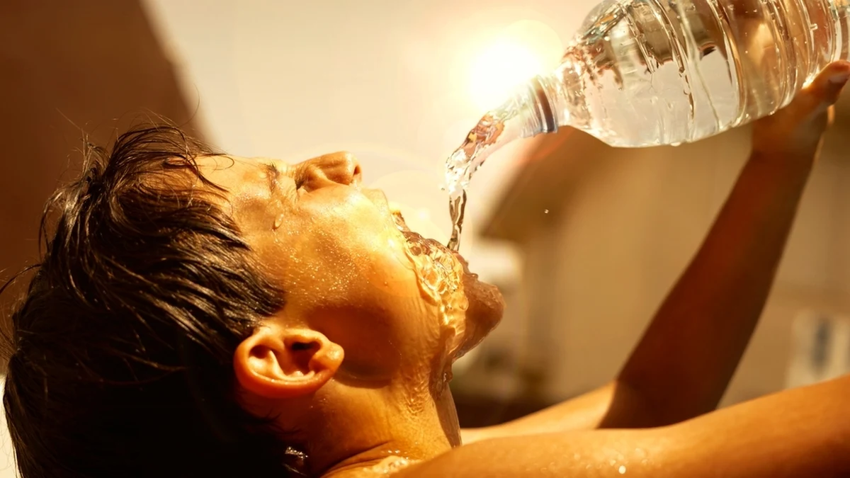 Nad Włochy nadciągnął kolejny antycyklon afrykański, w związku z czym temperatura w kraju, przede wszystkim w centrum i na południu, może sięgnąć nawet 40 st. Celsjusza. Z tego powodu meteorolodzy wydali alerty najwyższego stopnia przed upałami.