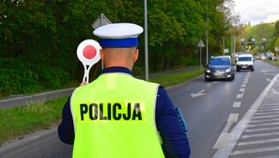 Policjanci drogówki otrzymali tysiące wadliwych druków mandatów