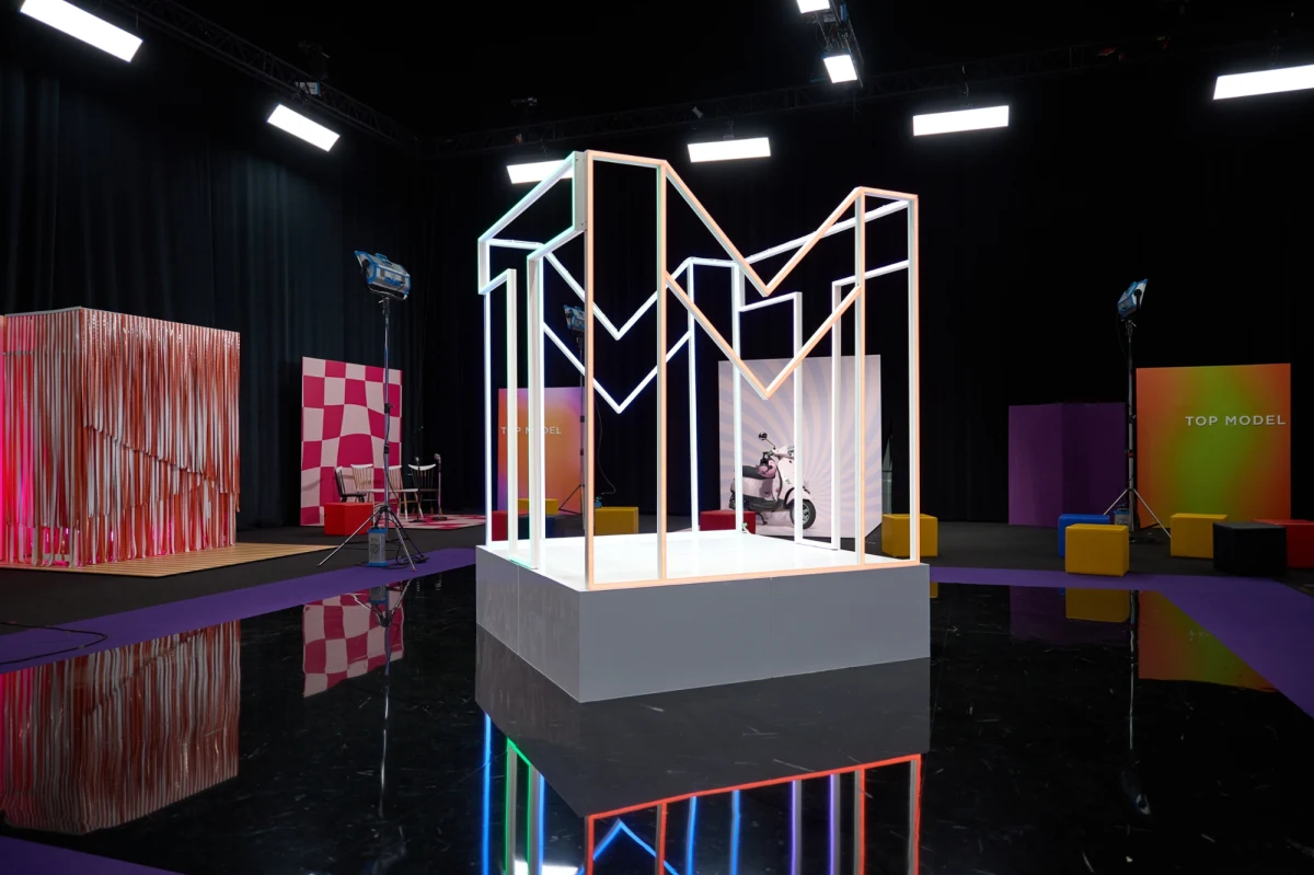 Polacy pokochali Top Model, tak więc nic dziwnego, że program doczekał się 13-tej edycji. Podobnie jak w poprzednich sezonach, możemy spodziewać się fantastycznych stylizacji, ekscytujących wyzwań i silnych charakterów. Nowe odcinku już od 4 września o 21:30 na antenie TVN.