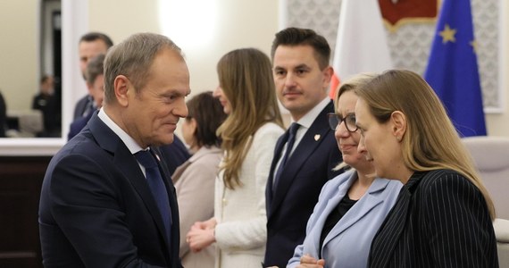 Premier Donald Tusk krytycznie ocenił wypowiedzi minister funduszy i polityki regionalnej Katarzyny Pełczyńskiej-Nałęcz dotyczące kredytu 0 procent. "Są nieprecyzyjne i fakty są inne" - podkreślił. 