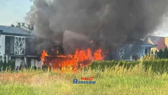 Ogromny pożar w Rzeszowie. Osiedle domów jednorodzinnych w ogniu