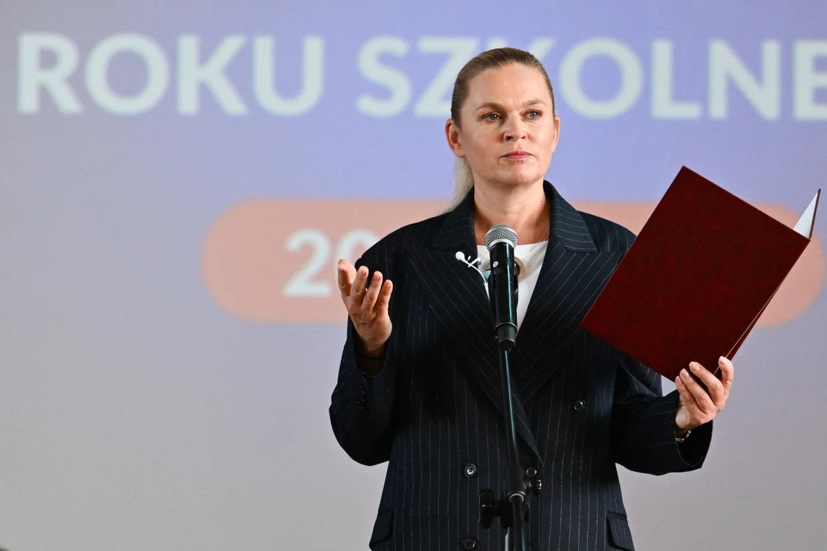 "Reforma, którą opracowuje MEN, będzie oparta na dwóch filarach, by odpowiedzieć na wyzwania współczesnego świata i wyzwania gospodarcze" - powiedziała w Mielcu szefowa Ministerstwa Edukacji Narodowej Barbara Nowacka. Zapewniła, że wsparcie szkół zawodowych i technicznych będzie priorytetem dla rządu.