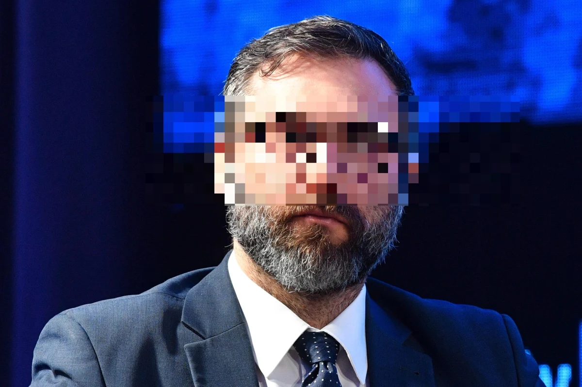 Były szef Rządowej Agencji Rezerw Strategicznych Michał K. został zatrzymany w Londynie. RMF FM dowiedział się nieoficjalnie, że mężczyznę zatrzymano w mieszkaniu wynajmowanym przez Airbnb. Jak powiedział w poniedziałek rzecznik Prokuratury Krajowej, ekstradycja Michała K. do Polski to "nie jest kwestia dni, i obawiam się, że nie jest to też kwestia tygodni".