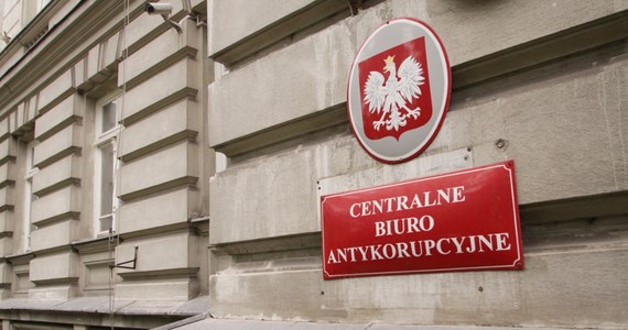 ​Prokuratura Regionalna w Lublinie umorzyła śledztwo przeciwko byłemu szefowi Centralnego Biura Antykorupcyjnego Pawłowi W. w sprawie wyłudzenia 11,7 tys. zł zwrotu podatku VAT. Według ustaleń śledczych do przestępstwa nie doszło.