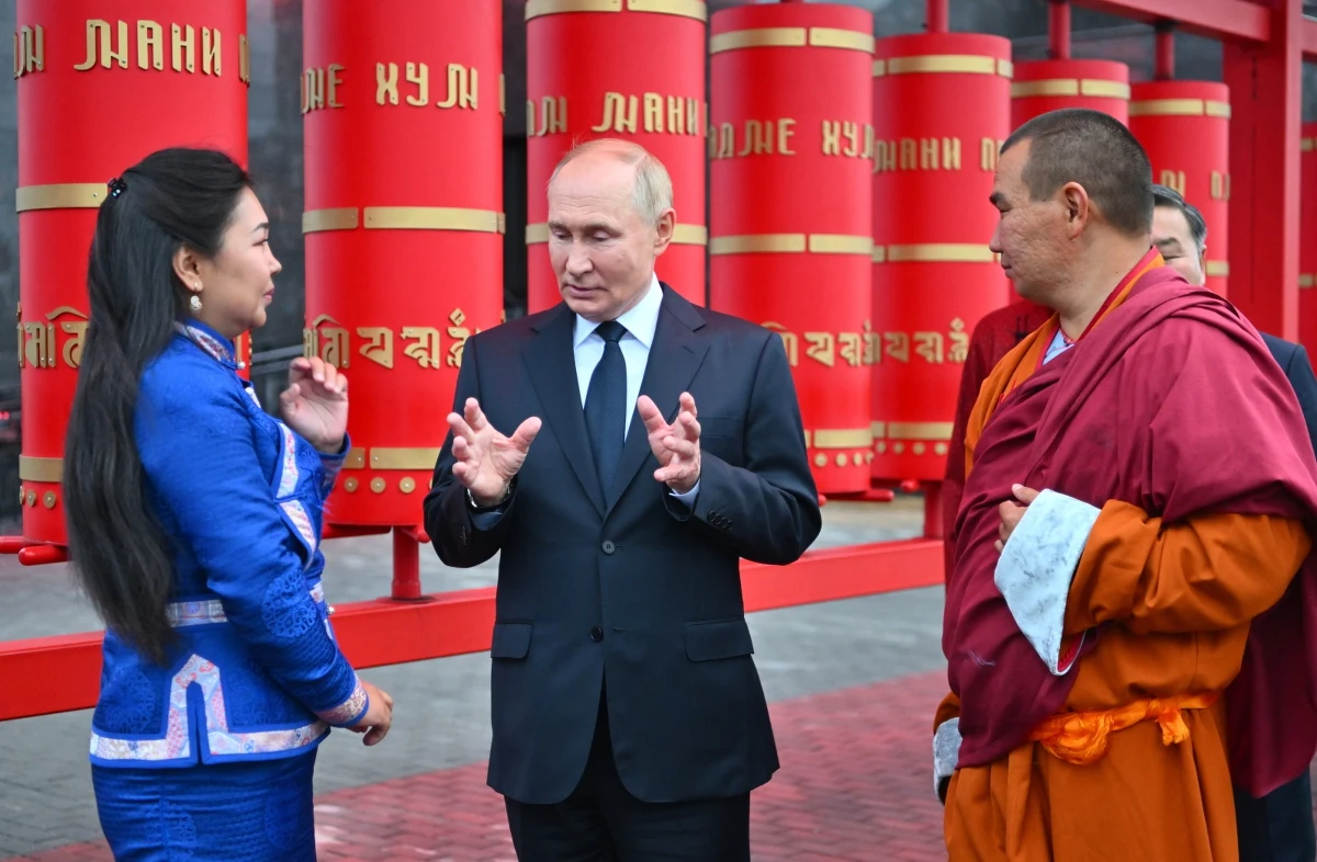 Władimir Putin przybył w poniedziałek z wizytą do Mongolii. Organizacja pozarządowa Human Rights Watch (HRW) zaapelowała o zatrzymanie go. Putin jest poszukiwany przez Międzynarodowy Trybunał Karny (MTK) za bezprawną deportację dzieci z okupowanych terenów Ukrainy do Rosji.