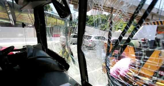 Co najmniej 11 osób zginęło, a 13 zostało rannych po tym, jak szkolny autobus wjechał w grupę uczniów i rodziców przed szkołą w mieście Taian w prowincji Shandong na wschodzie Chin. Jedna z poszkodowanych osób jest w stanie krytycznym.