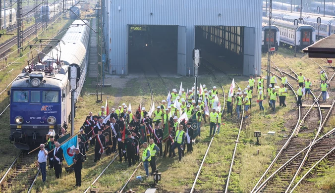 Blokada torów na Śląsku. Związkowcy protestują przeciw zwolnieniom w PKP Cargo