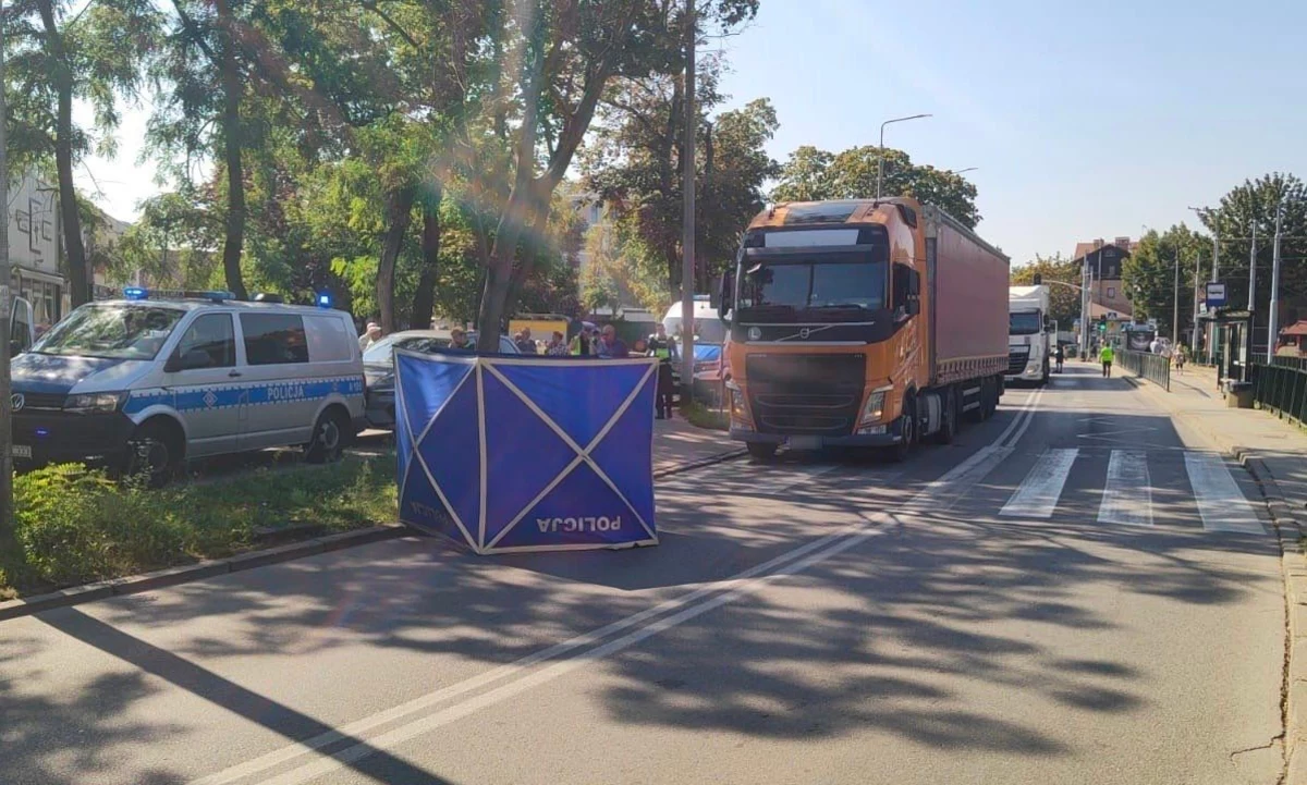Śmiertelne potrącenie na przejściu dla pieszych w Gdańsku-Brzeźnie. Kierujący samochodem ciężarowym wjechał w 70-latkę. Kobieta nie przeżyła. Sprawca był pijany.