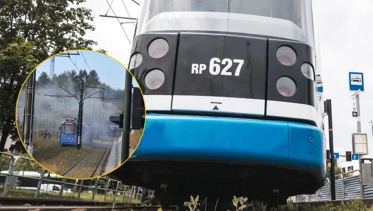 Tramwaj zapalił się na torowisku w okolicach pętli Górka Narodowa. Pasażerowie ewakuowali się jeszcze przed przyjazdem służb. Nikomu nic się nie stało.