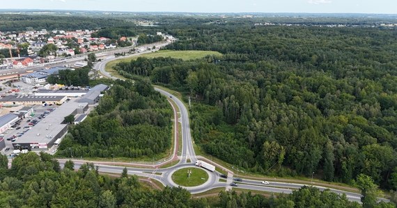 W Urzędzie Marszałkowskim Województwa Pomorskiego podpisano dziś umowę na realizację II etapu budowy obwodnicy Kartuz. Inwestycja potrwa dwa lata i pozwoli na odciążenie centrum miasta od ruchu tranzytowego.
 
