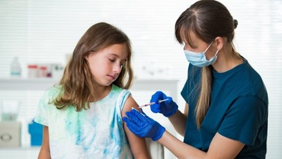 Szczepienia przeciw HPV w szkołach. Obejmą też dzieci w wieku 9 i 10 lat