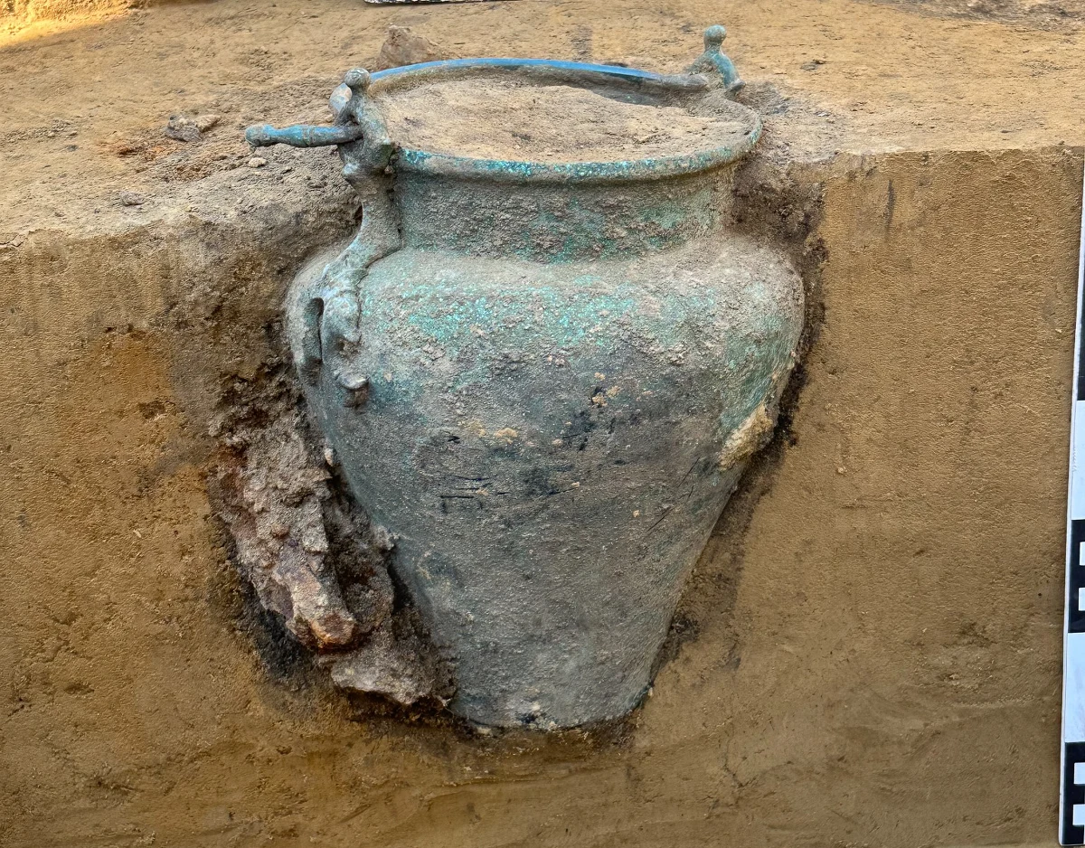 Pozostałości 160 obiektów archeologicznych związanych z osadnictwem neolitycznym oraz z wczesnej epoki brązu odkryli krakowscy archeolodzy w trakcie badań wykopaliskowych w Kazimierzy Wielkiej (Świętokrzyskie). Wykopaliska prowadzą naukowcy z firmy Pryncypat pracujący pod kierunkiem Marcina Przybyły i we współpracy z Instytutem Archeologii Uniwersytetu Jagiellońskiego. 