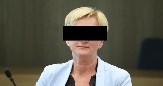 Była szefowa gabinetu ministra obrony z czasów PiS Agnieszka G. podejrzana o przekroczenie uprawnień w celu osiągnięcia korzyści majątkowej - dowiedział się reporter RMF FM Krzysztof Zasada. Właśnie usłyszała zarzuty w sprawie zakupu dla urzędniczki luksusowego zegarka Longines La Grande Classique ze środków resortu obrony.