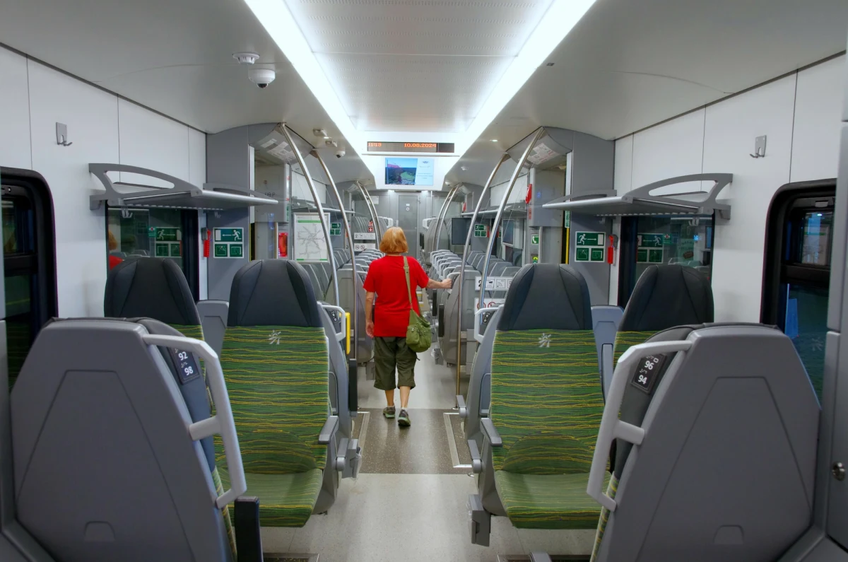 Zakończono naprawę sieci trakcyjnej na odcinku Katowice-Katowice Zawodzie. Wznowiony został ruch pociągów. Pasażerowie składów regionalnych nie muszą przesiadać się już do autobusów, a z kolei pociągi dalekobieżne wróciły na swoje stałe trasy.