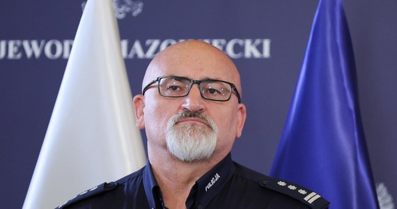 "Policja w Warszawie działa w trybie awaryjnym" - mówi dziennikarzowi RMF FM Krzysztofowi Zasadzie szef Komendy Stołecznej Policji. Dariusz Walichnowski przyznaje, że jednym z największych problemów jest potężna liczba wakatów. 