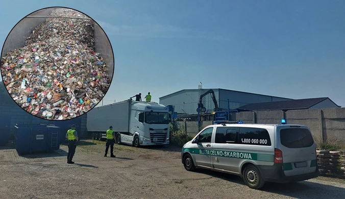 Zatrzymanie na autostradzie. Ciężarówka wiozła śmieci z Niemiec