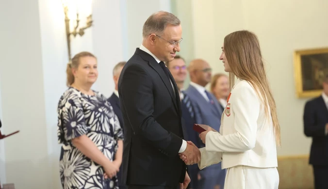 Julia Szeremeta i inne gwiazdy u prezydenta Andrzeja Dudy. Wielka uroczystość w Pałacu Prezydenckim