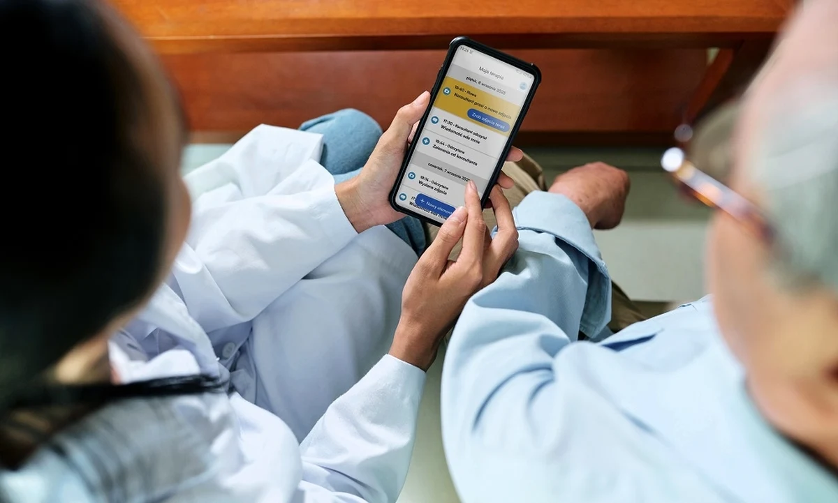 To ma być przełom w opiece nad pacjentami chorymi na nowotwór. Aplikacja na telefon pozwoli pacjentom Zachodniopomorskiego Centrum Onkologii w Szczecinie być w kontakcie z personelem szpitala. Dzięki temu odpowiedź na wiele pytań uzyskają bez dzwonienia czy bez jechania do lecznicy.