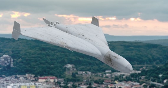 Bezzałogowiec, który wleciał w sobotę w przestrzeń powietrzną Łotwy, to irański dron kamikadze typu "Shahed" (męczennik) - przekazało dowództwo Narodowych Sił Zbrojnych Łotwy.